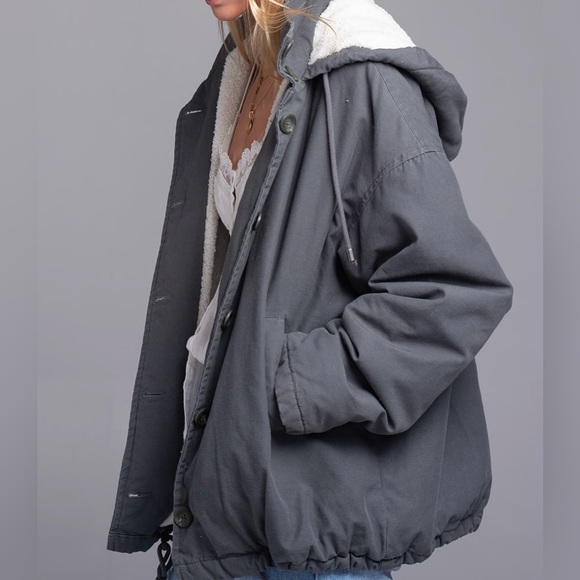 Urban Outfitters Jacket - Picture 3 of 4